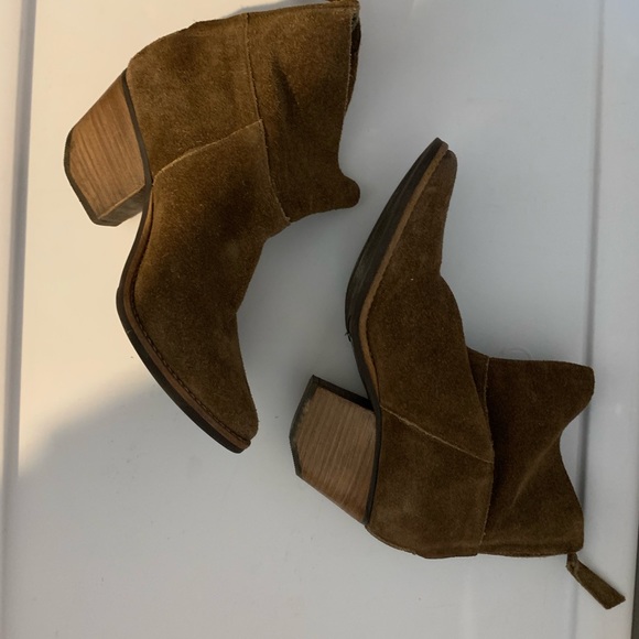 Matisse suede zip up bootie - Picture 2 of 2